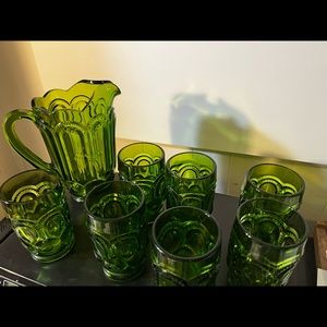 Green Vintage Moon and Star glass pitcher and glasses. Preowned, no cracks.